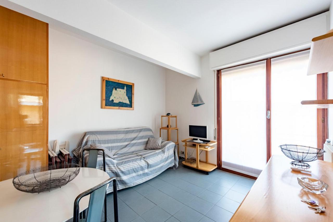 Joivy Cosy Flat With Terrace Near Rapallo Castle Esterno foto